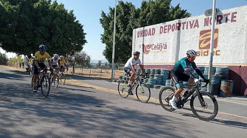 Para muchos el ciclismo le ha ayudado a mantenerse bien físicamente. 